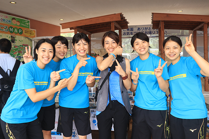 はままつフルーツパークがジャック された ブレス浜松 女子バレーボールクラブ